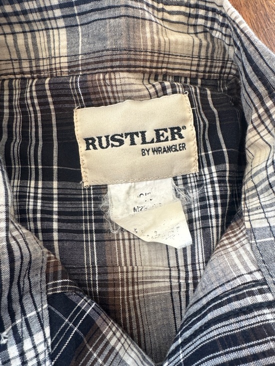 Rustler Men's Black, Gray & Brown Plaid Short-Sleeve Button-Down Shirt - Picture 2 of 7
